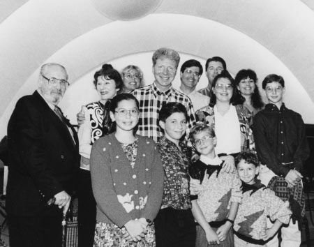 Photo of the Korngolds and John Mauceri at the Hollywood Bowl - by Donald Dietz in 1993 (Leslie Korngold is seen behind John's left shoulder)
