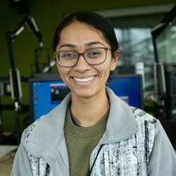 Intern Cindy Flores