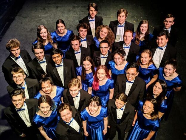 Grant High School Royal Blues Chamber Choir; Adent & Moore Piano Duo